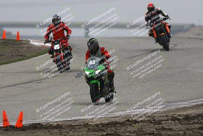 media/Nov-29-2025-TrackDaz (Sat) [[10ae2d9bce]]/B Group/Session 3 (Outside Grapevine)/